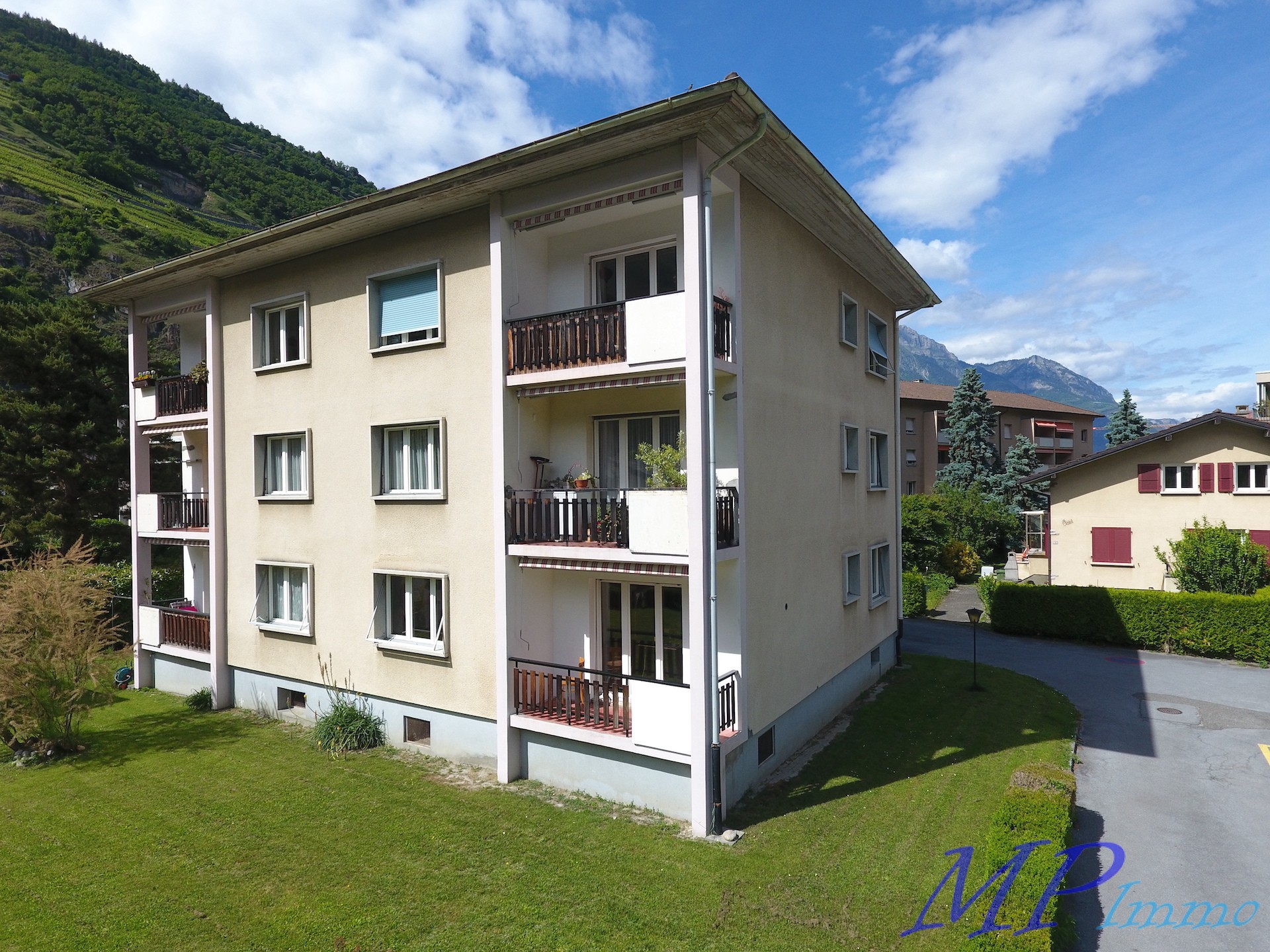 Mehrfamilienhaus in alpiner Lage