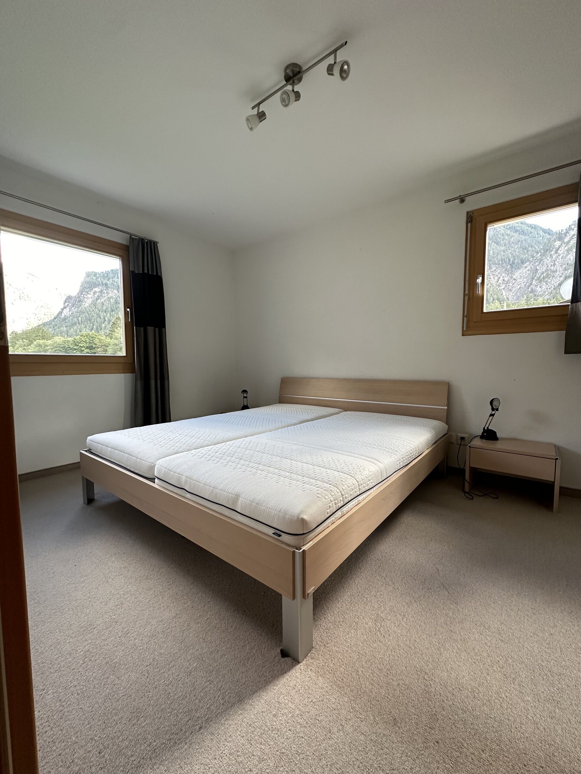 Moderne 2 Zimmer Wohnung mit Aussicht auf den Golfplatz Alvaneu Bad – Alvaneu Bad