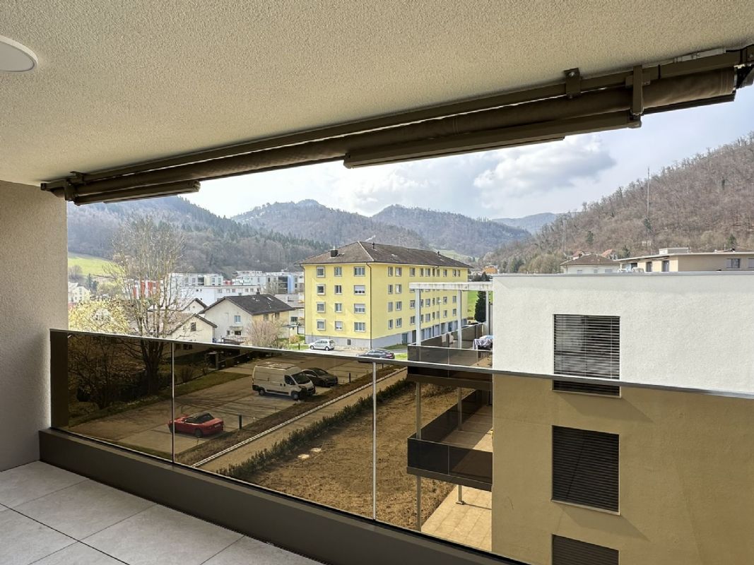 Balkon mit Bergblick