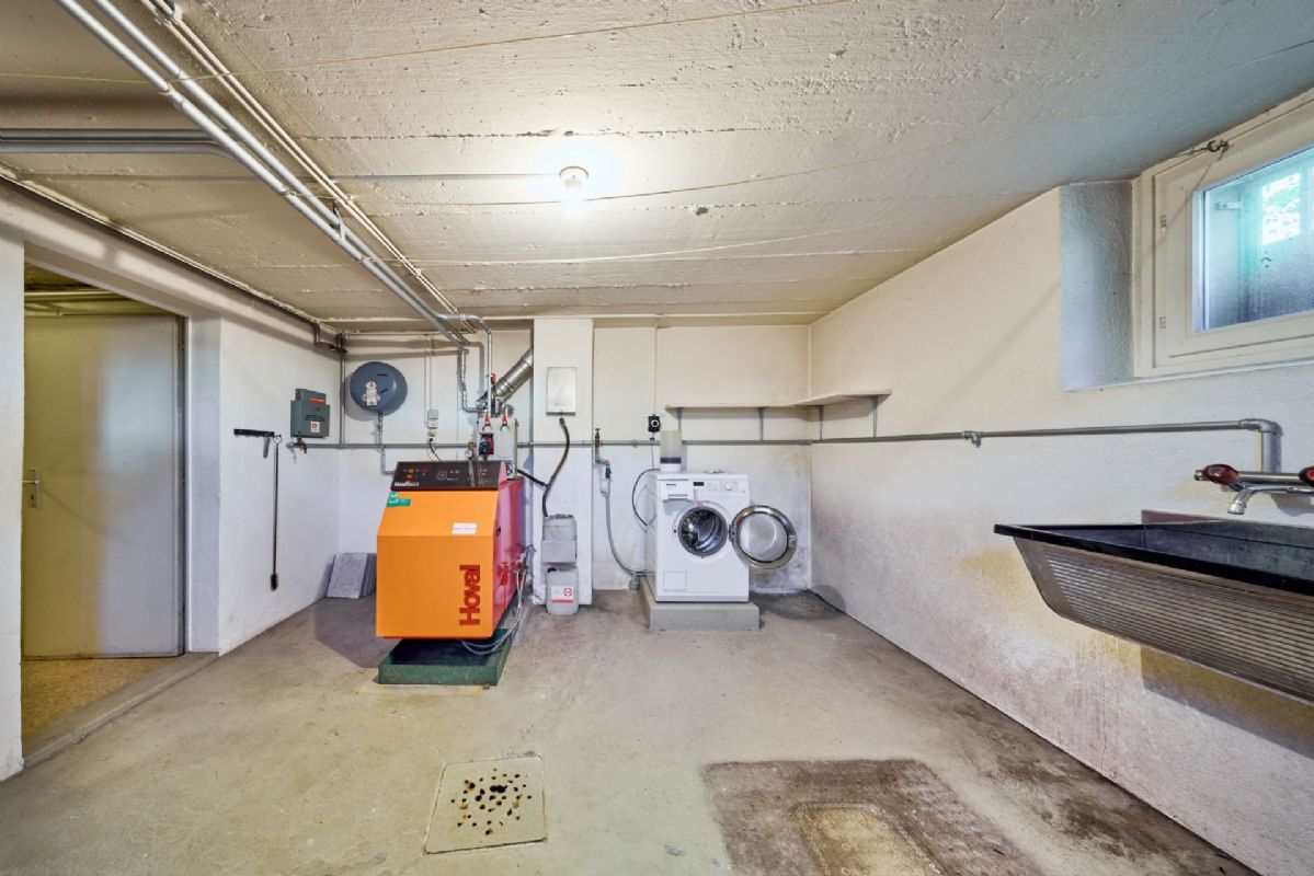 Technik- und Waschraum im Keller