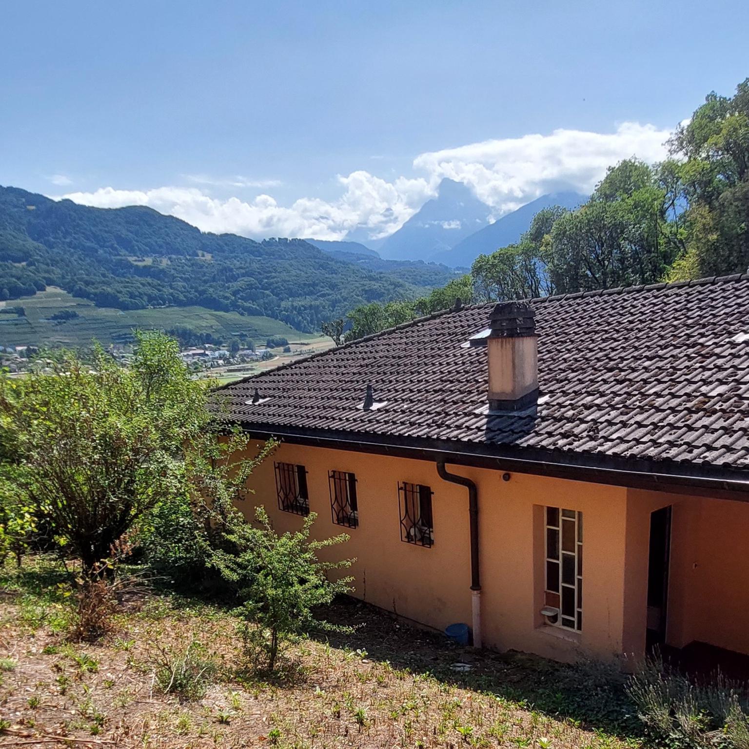 Haus mit Bergblick