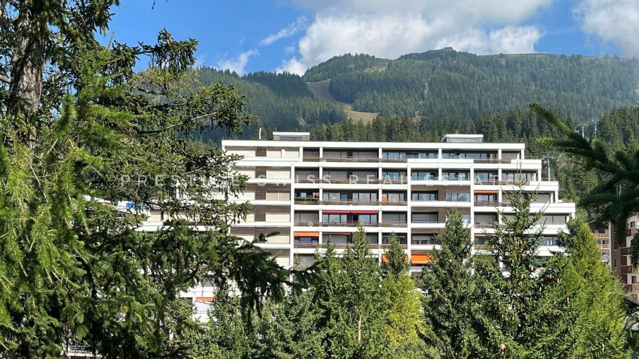 Mehrfamilienhaus in den Alpen