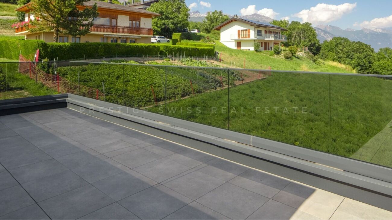 Terrasse mit Bergblick