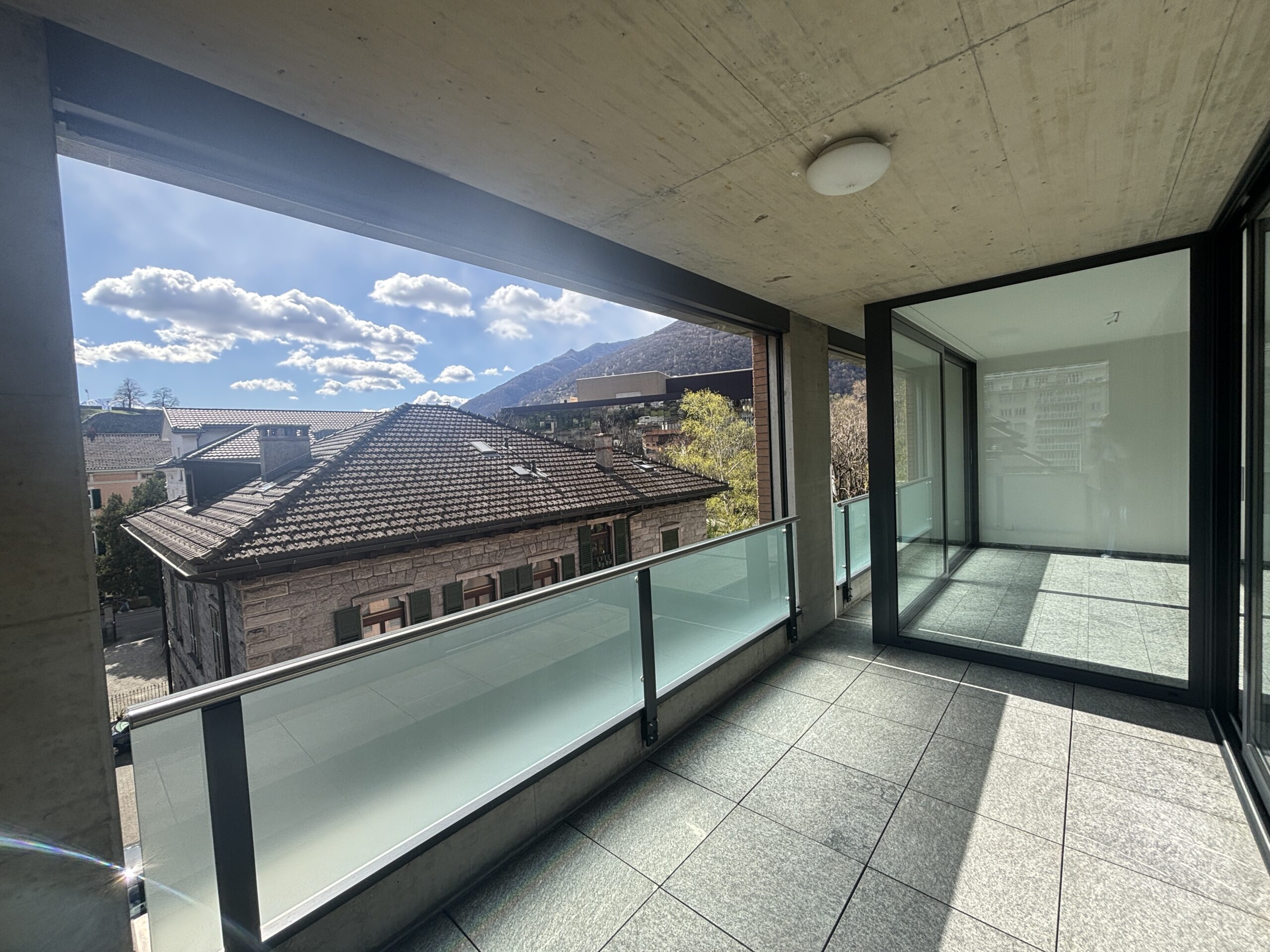 Balkon mit Bergblick