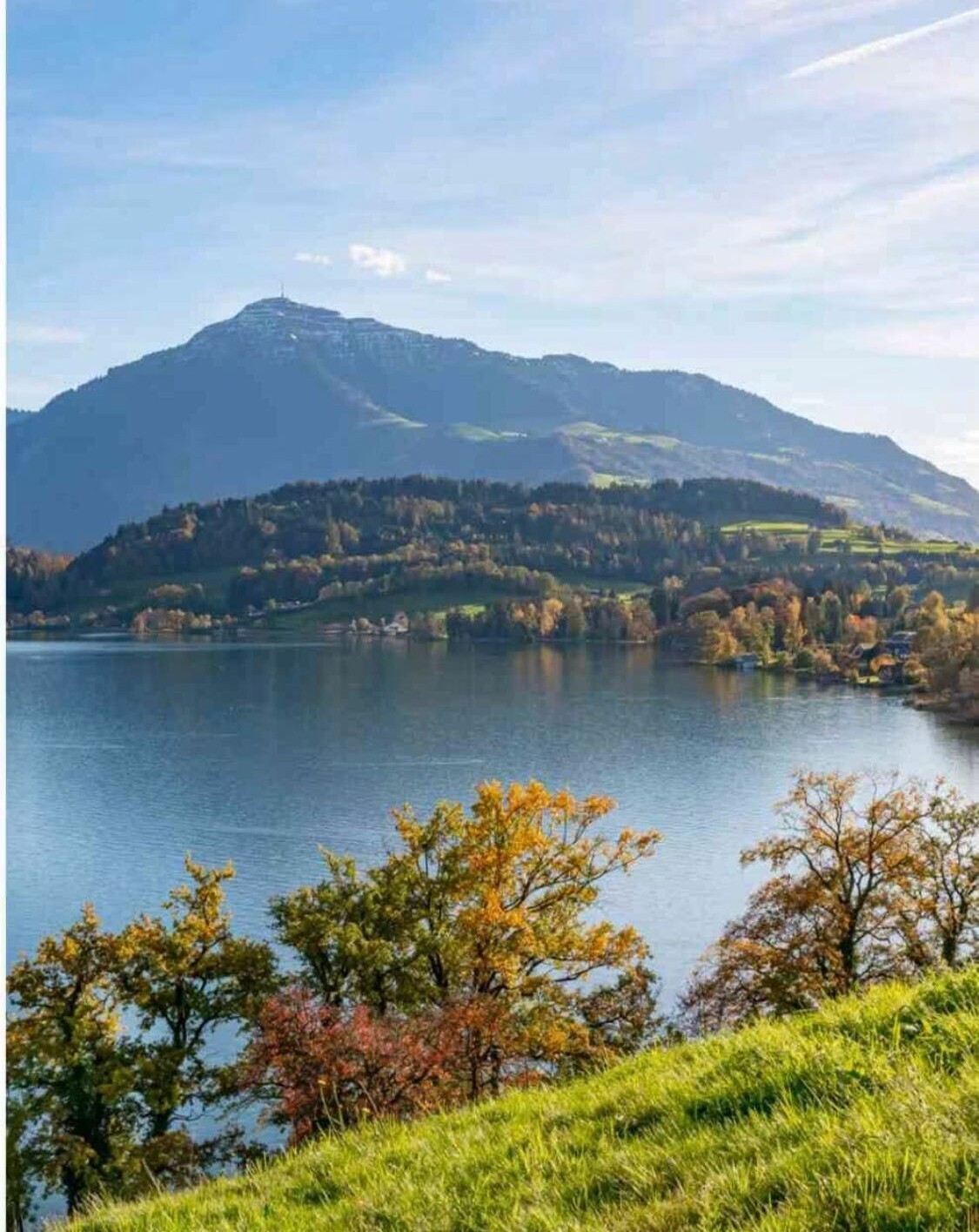 See mit Bergpanorama