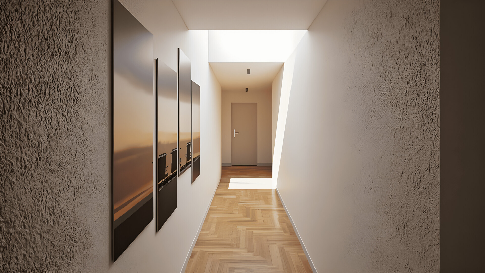 Heller Flur mit Kunstwerken
