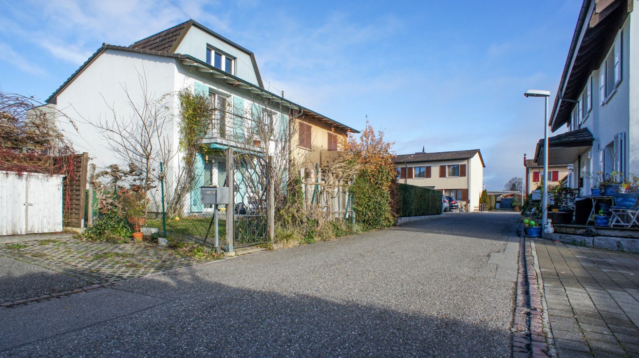 Wohnhaus in ruhiger Wohnstraße