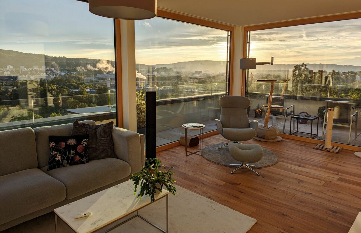 Wohnzimmer mit Panoramaausblick