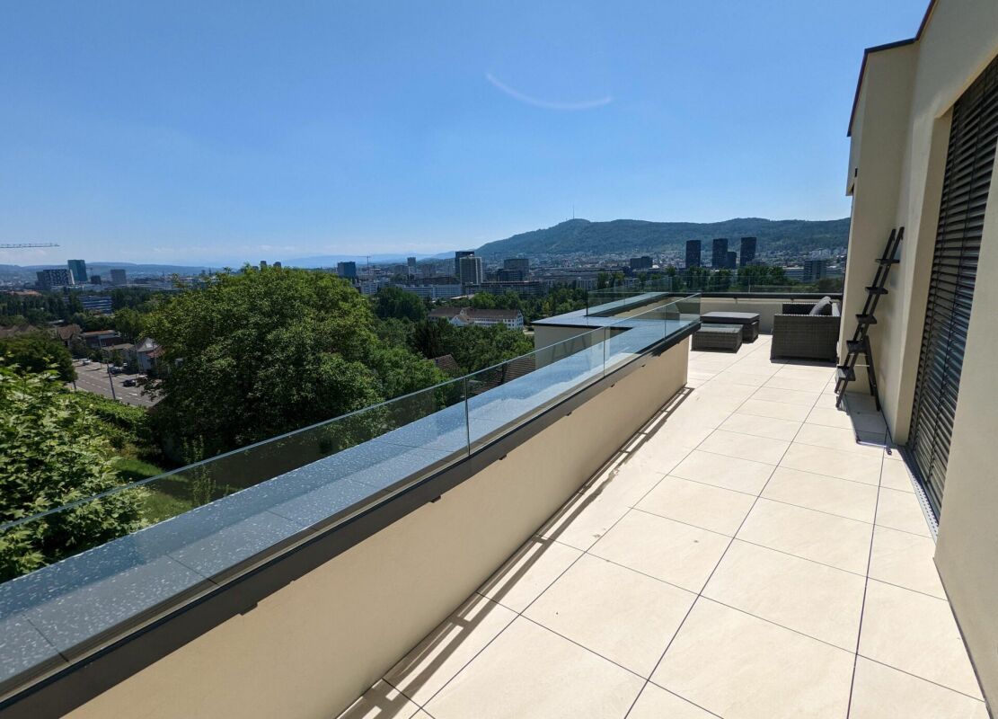 Terrasse mit Stadtblick