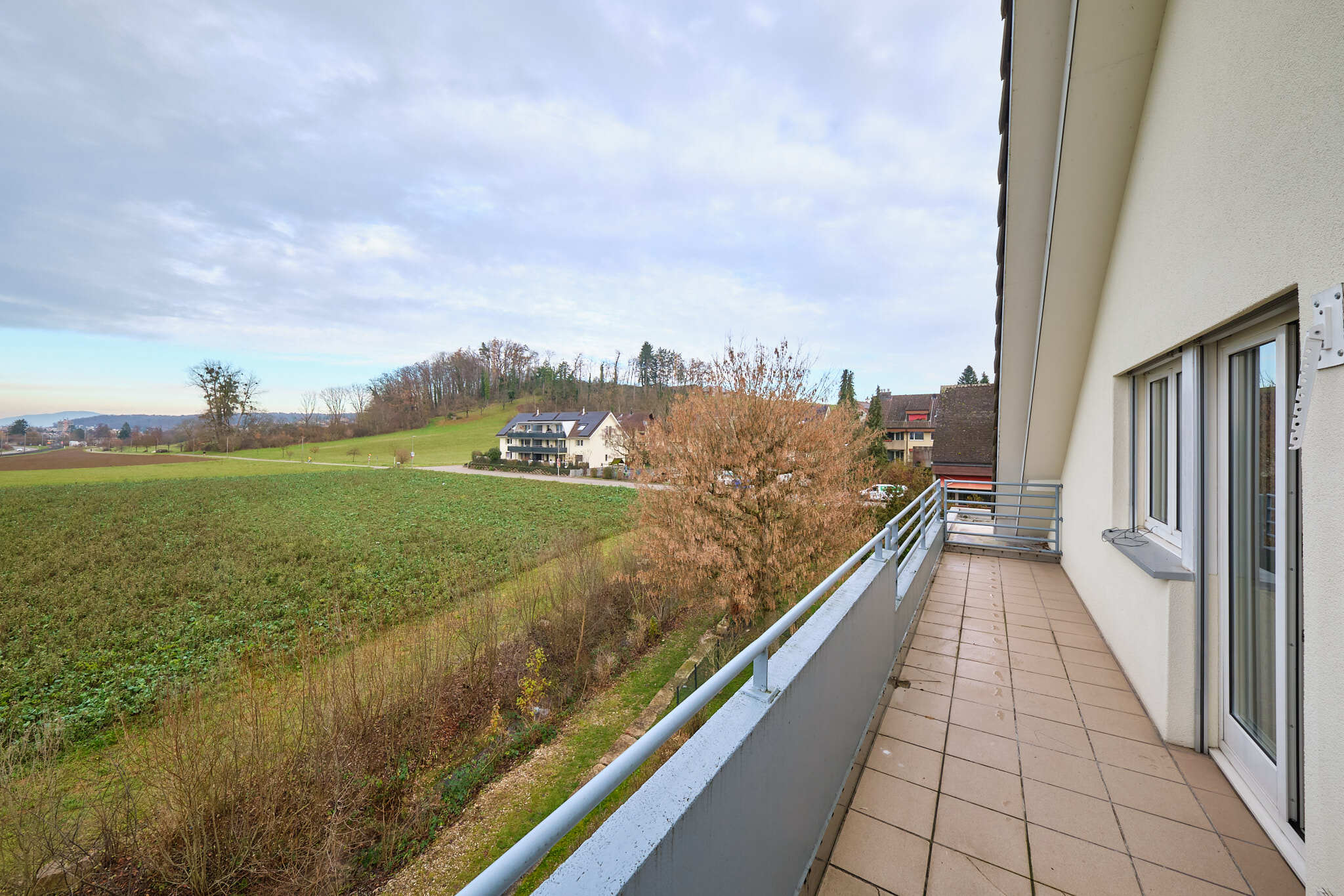 Balkon mit weitem Landschaftsblick