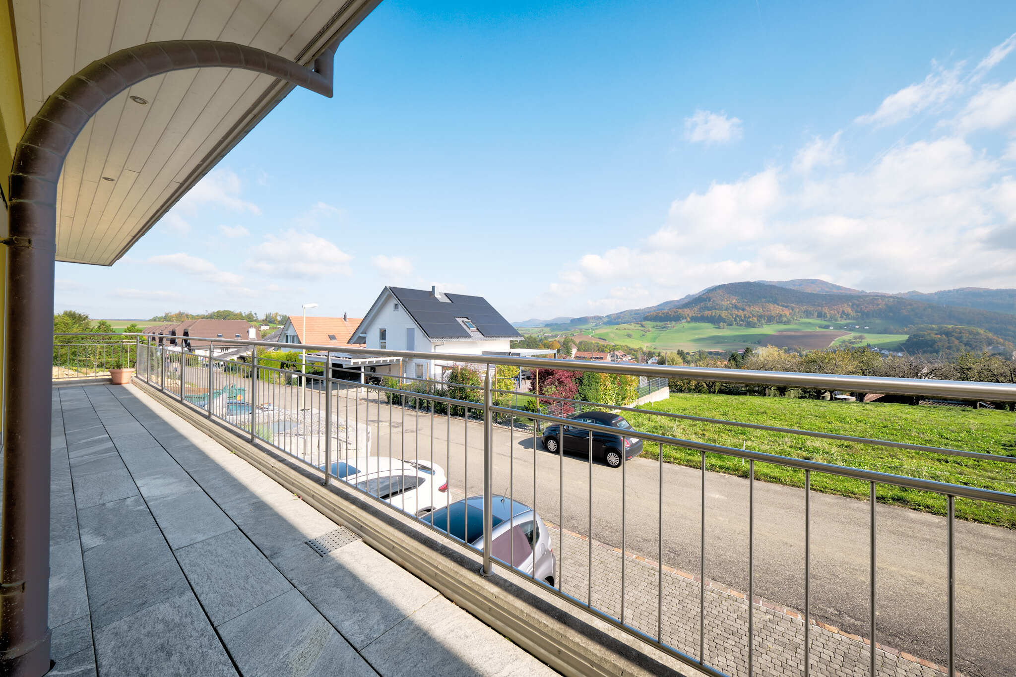 Balkon mit Bergblick