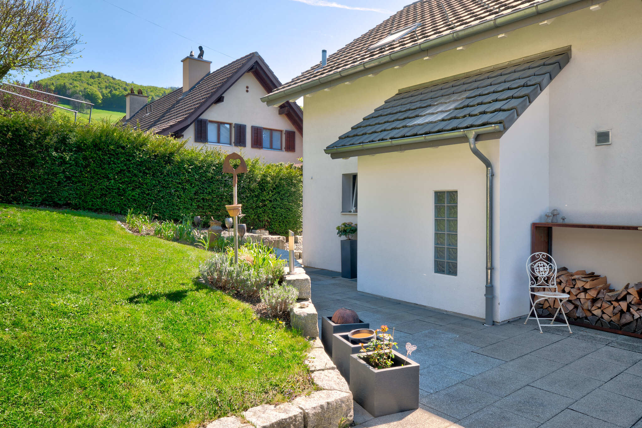 Einfamilienhaus mit Garten und Terrasse