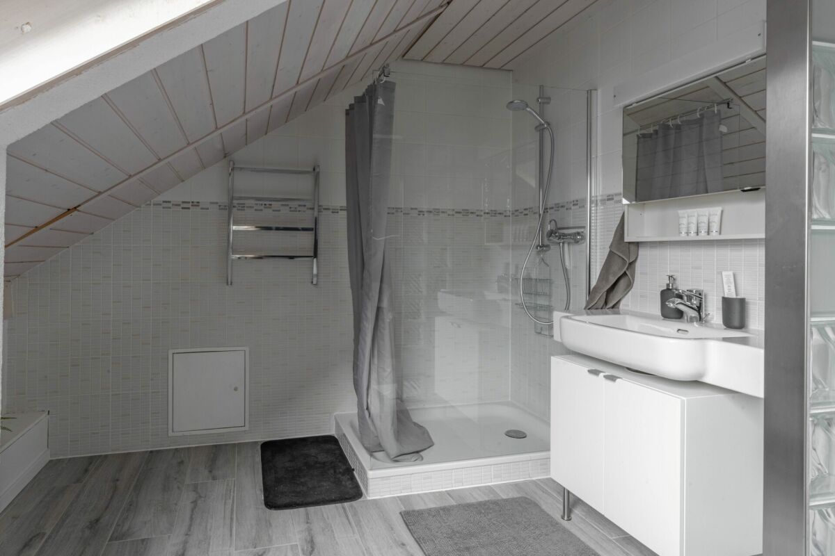 Renovierte Familienvilla – Genolier