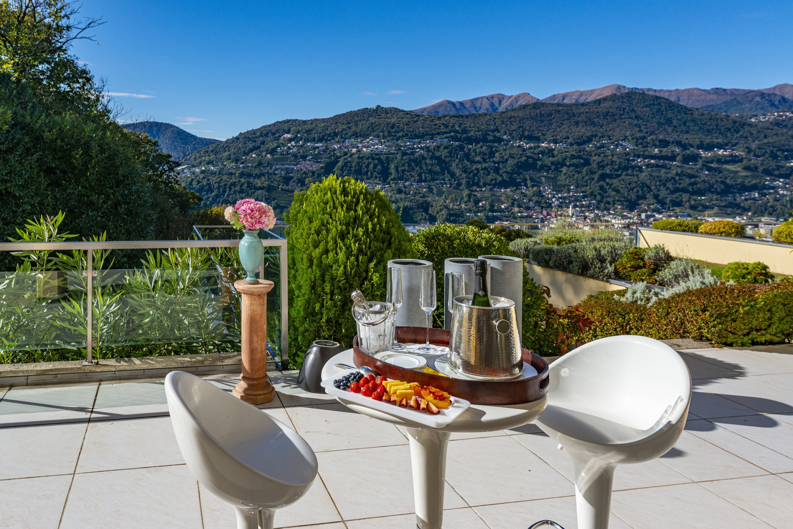 Terrasse mit Panoramablick