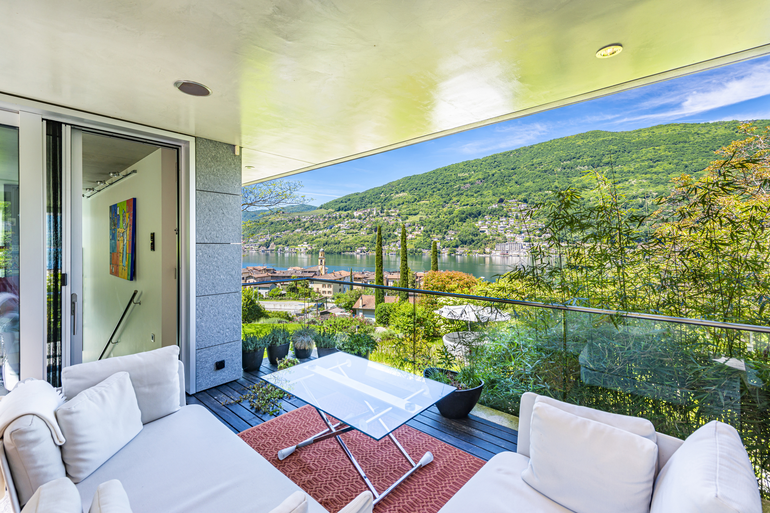 Balkon mit Seeblick