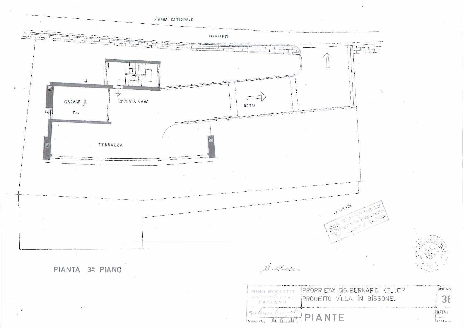 Grundriss einer Außenfläche mit Garage und Terrasse