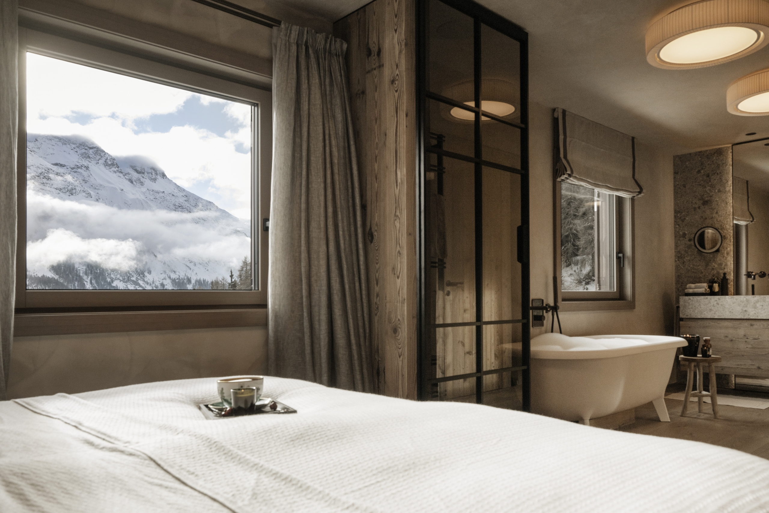 Alpen-Schlafzimmer mit Bad en suite