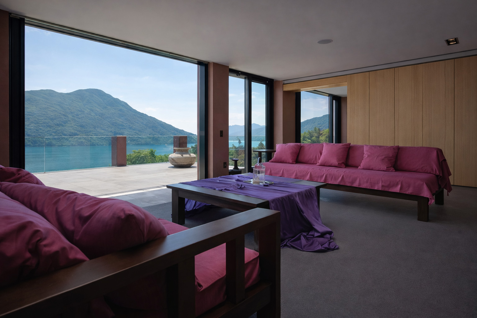 Wohnraum mit Seeblick