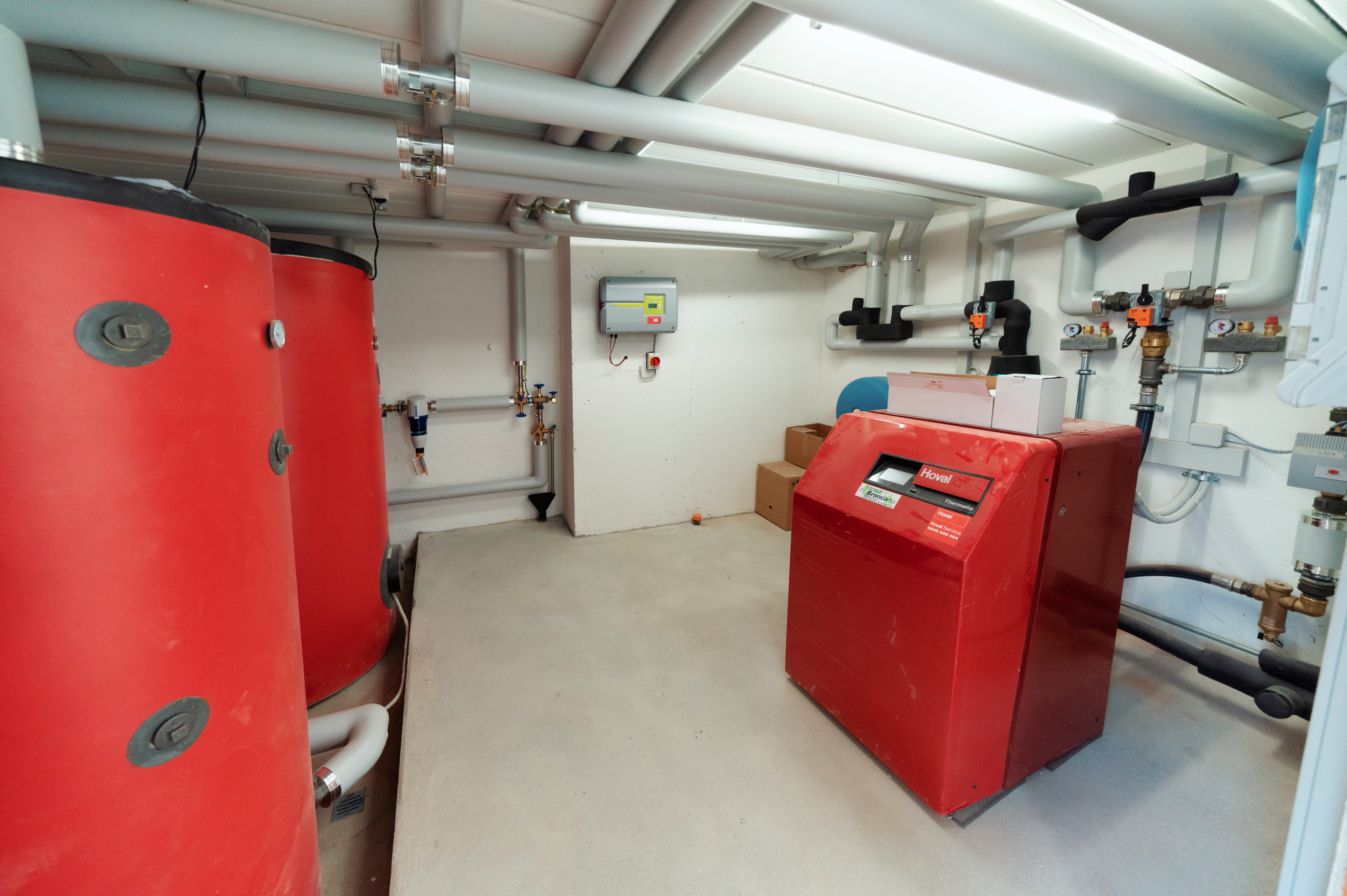 Technikraum mit Heizungsanlage