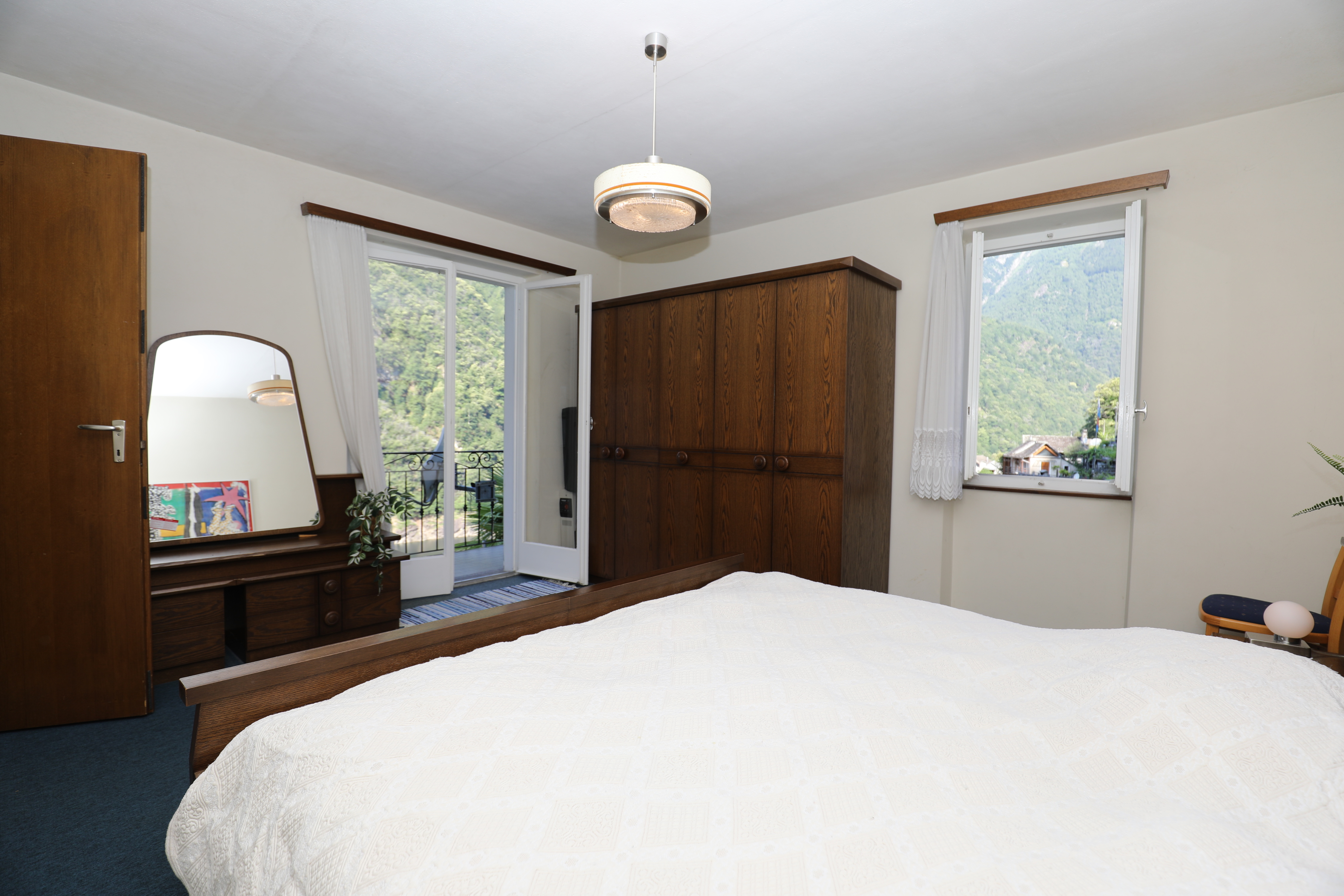 Schlafzimmer mit Bergblick