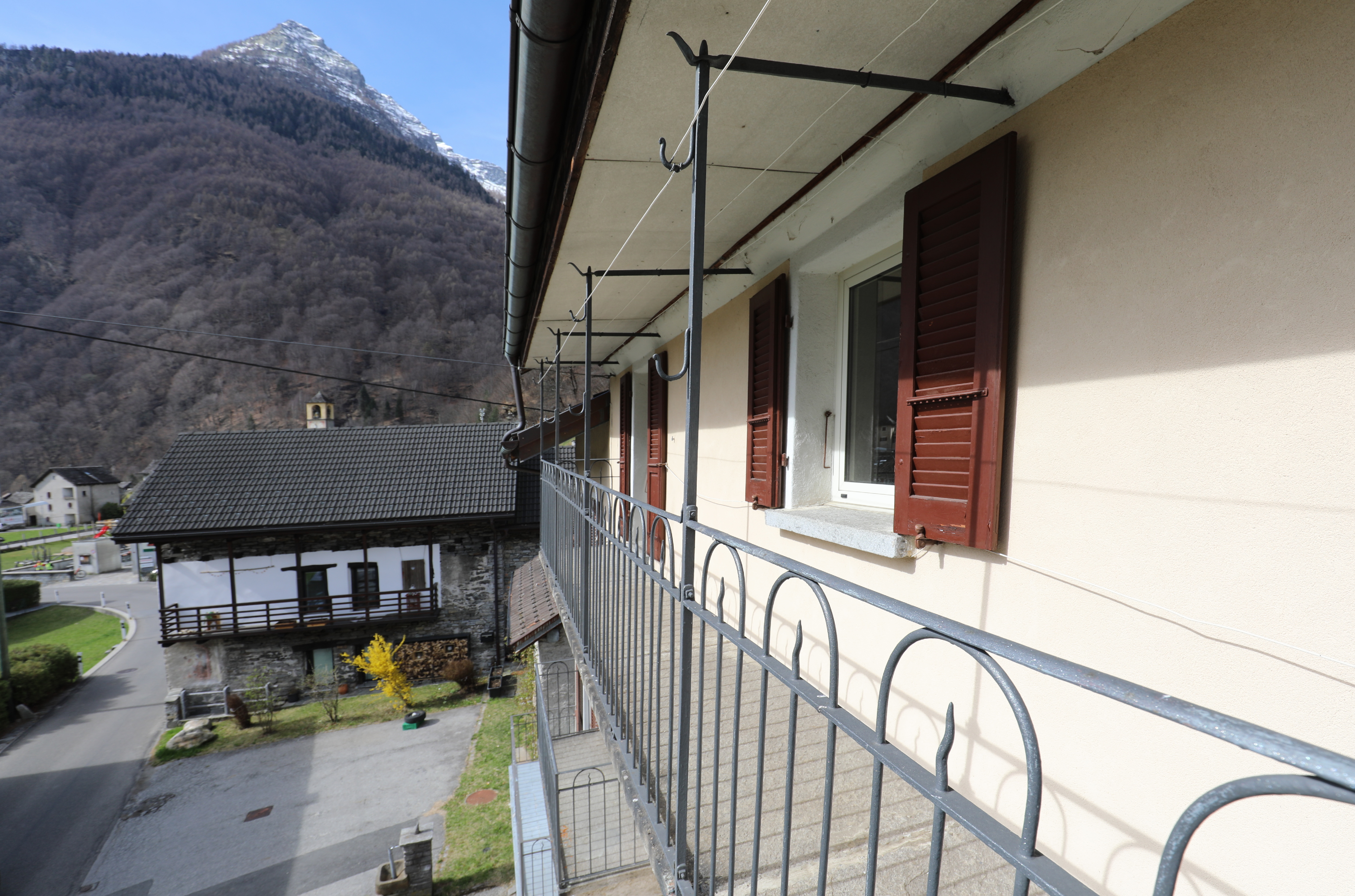 Balkon mit Bergblick