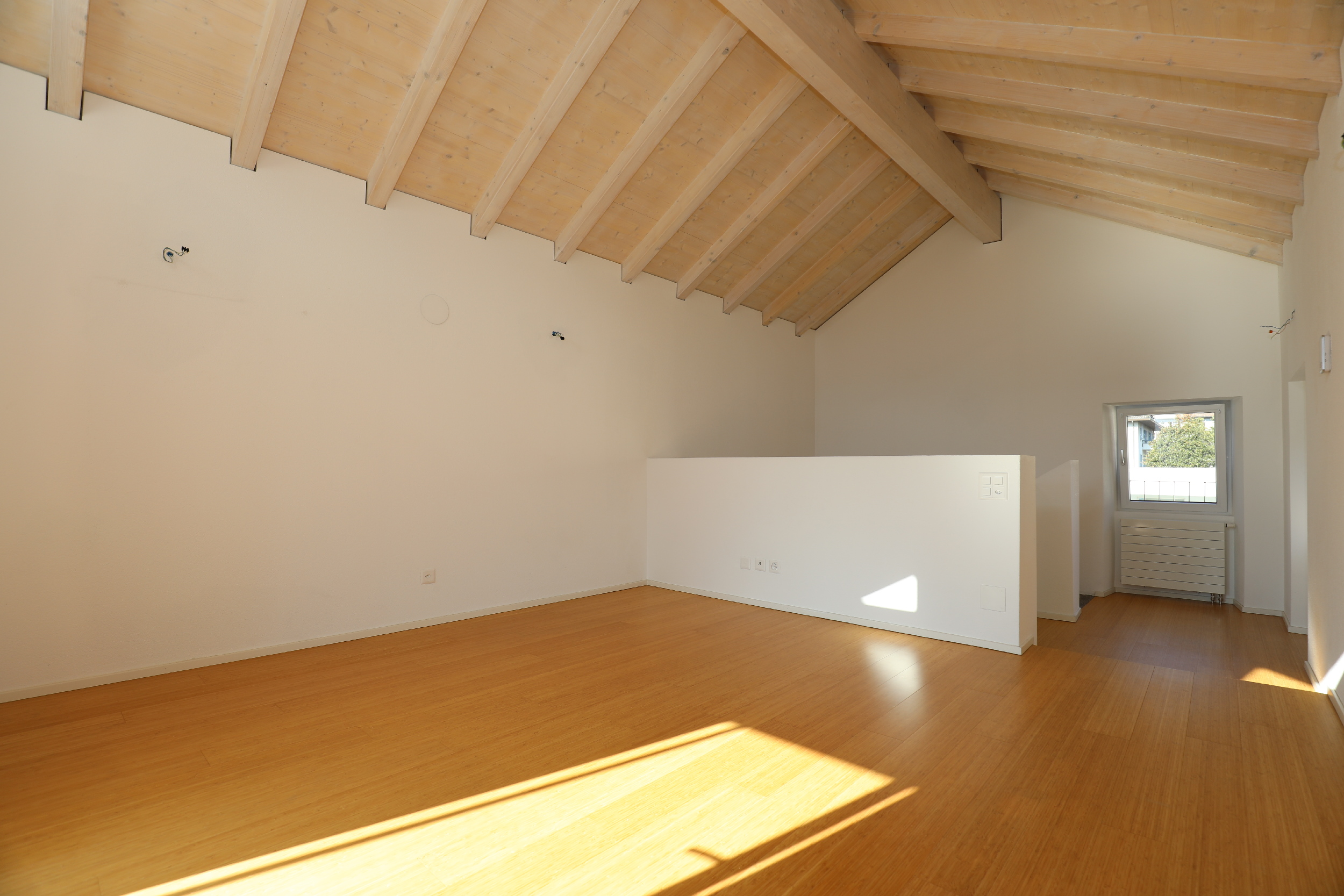 Ausgebauter Dachraum mit Holzdecke