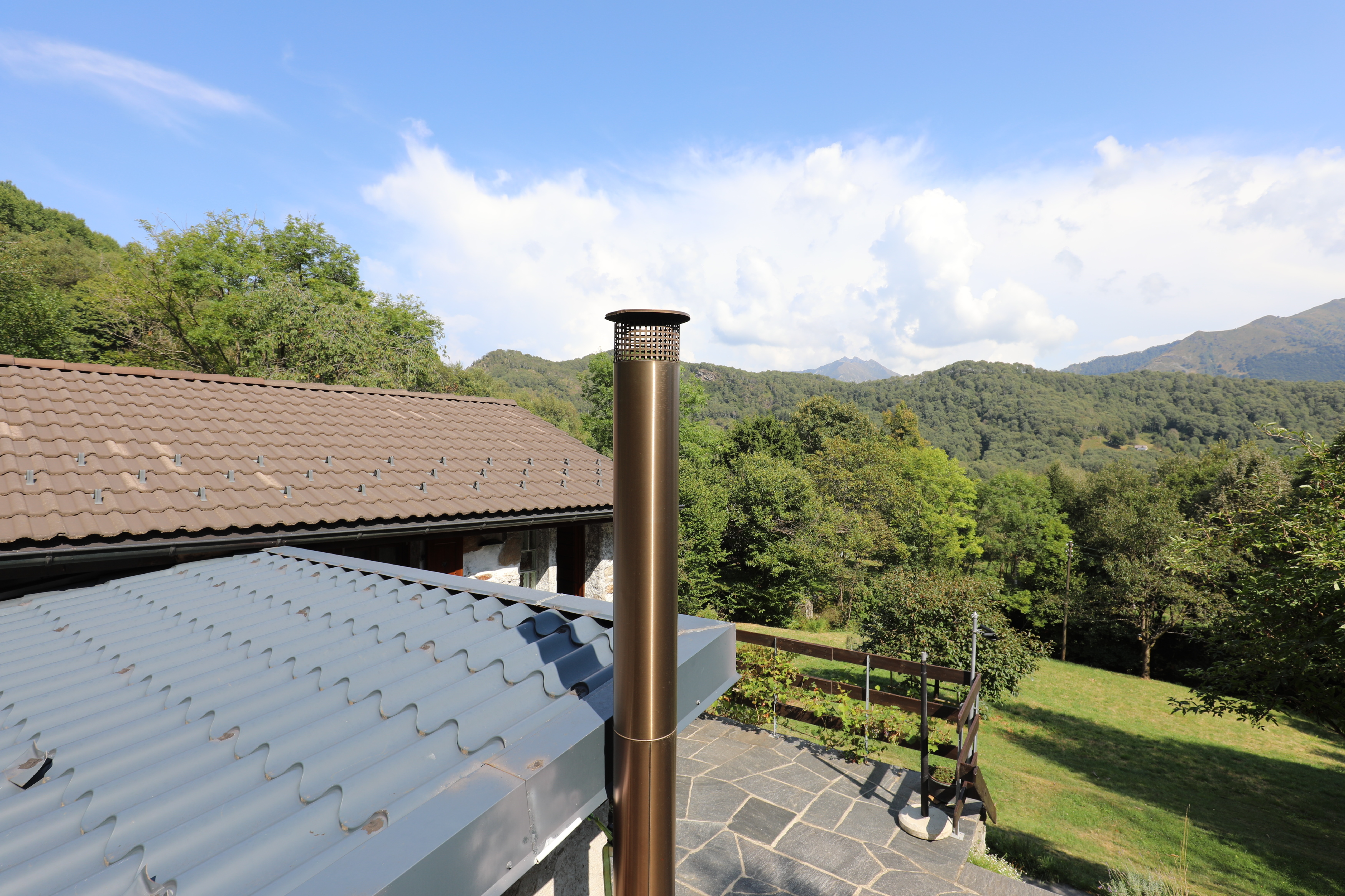 Dachterrasse mit Bergblick