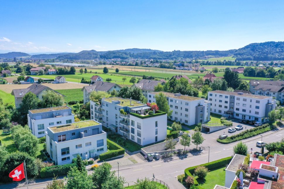 Luftaufnahme eines Wohnquartiers im Grünen