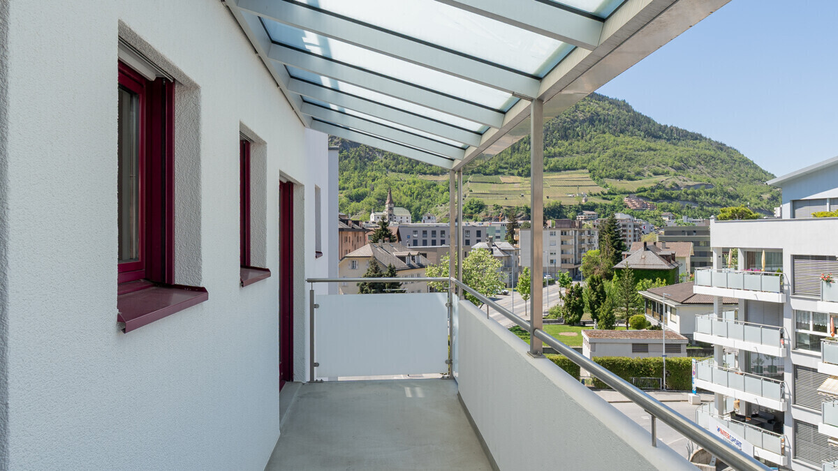 Balkon mit Bergblick