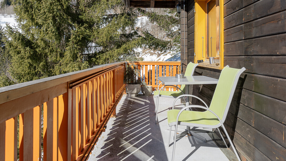 Sonnenbalkon mit Bergblick