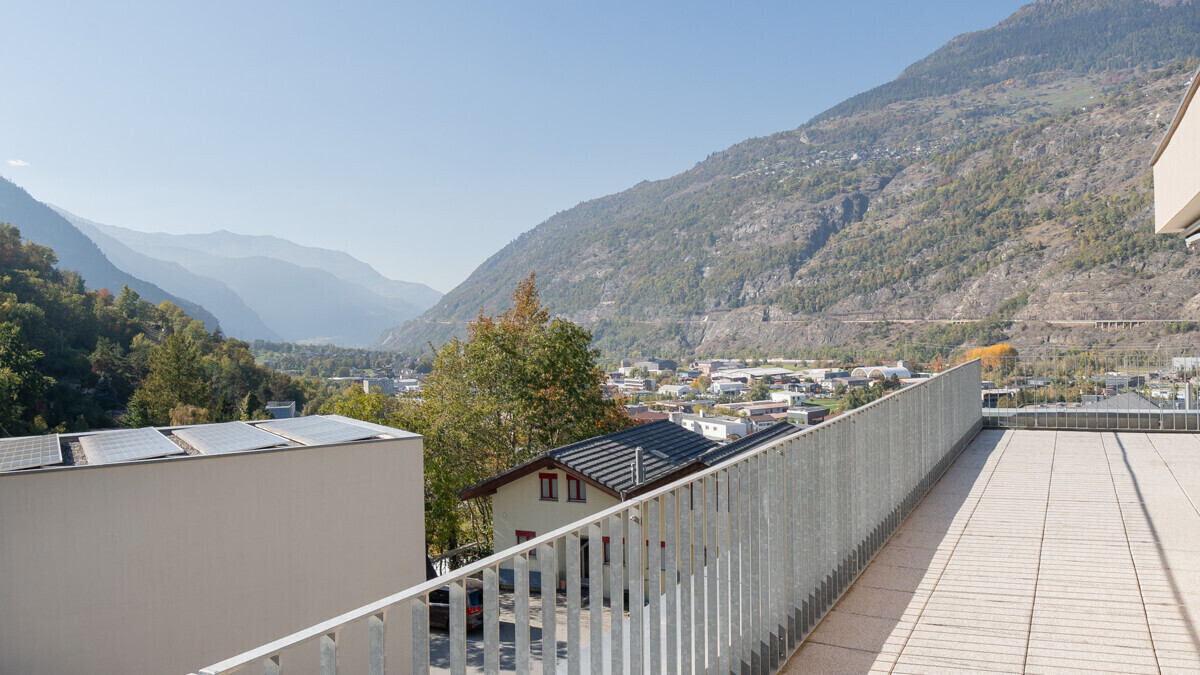 Dachterrasse mit Bergblick