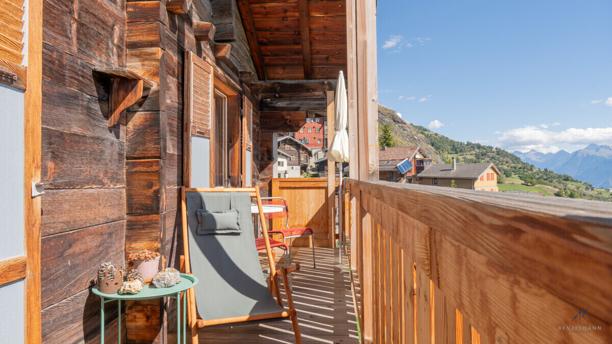 Balkon mit Bergblick