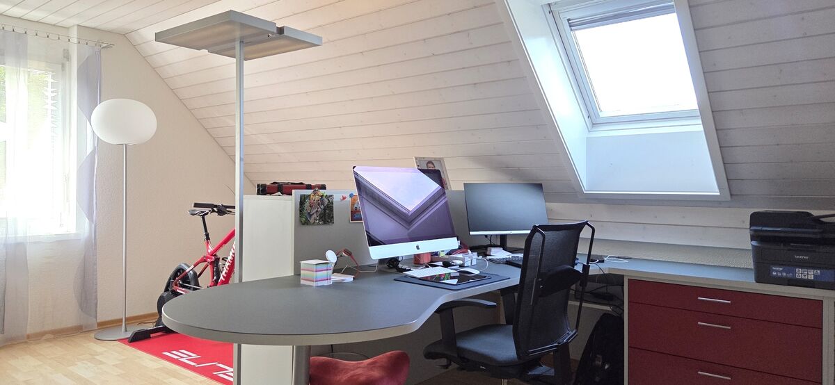 Dachzimmer als Arbeitszimmer