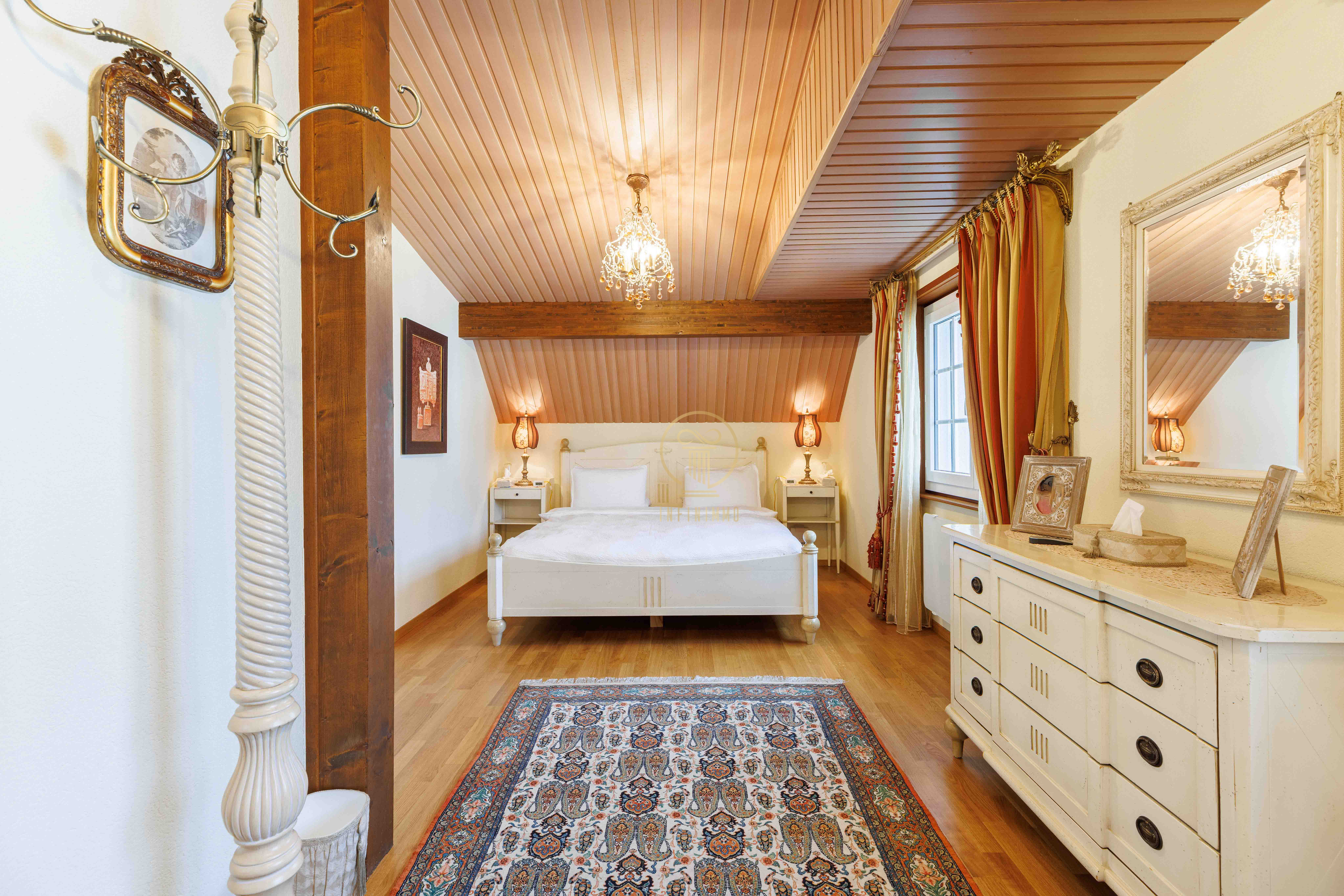 Gemütliches Schlafzimmer mit Dachschräge