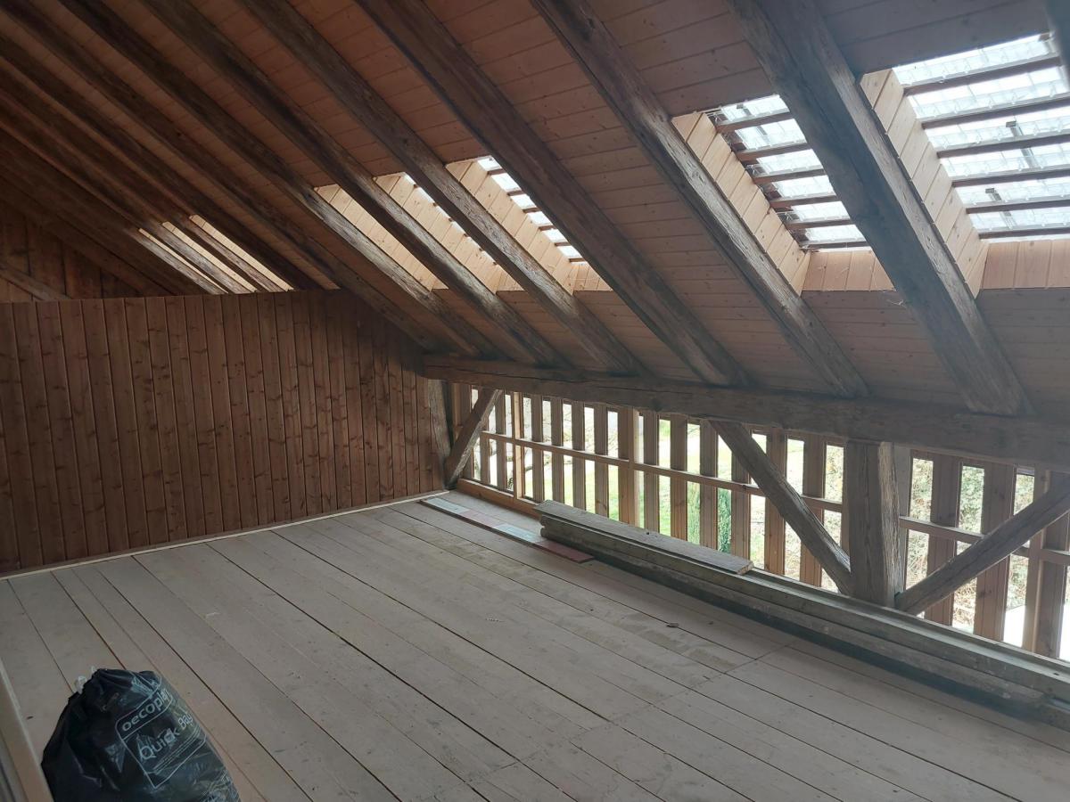 Dachboden mit Holzkonstruktion