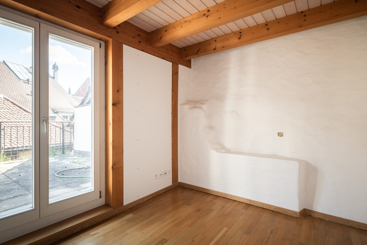 Ausgebauter Dachraum mit Balkon- oder Terrassentür