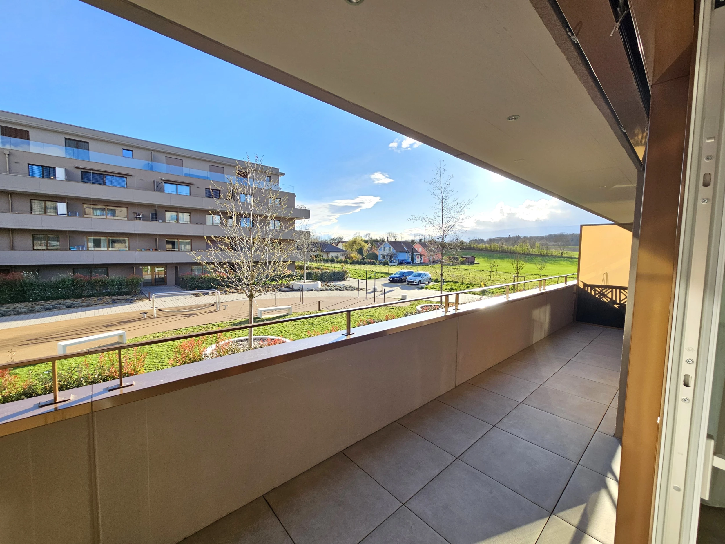 Überdachter Balkon mit Weitblick