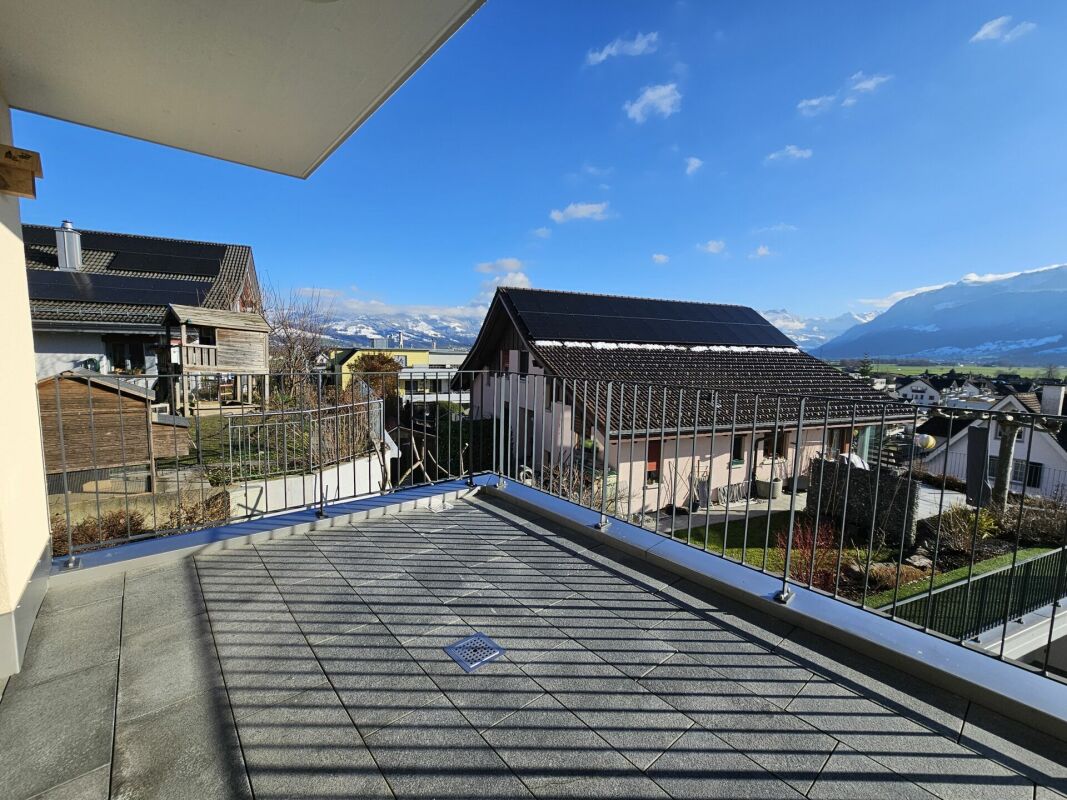 Balkon mit Bergblick