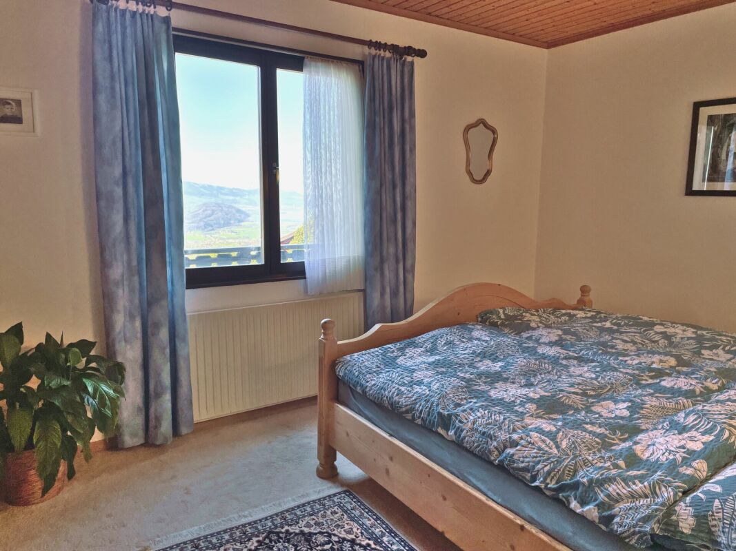Schlafzimmer mit Bergblick