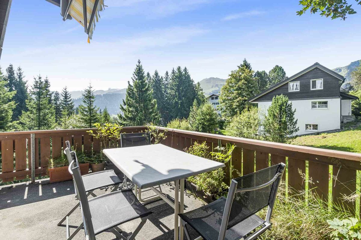 Balkon mit Bergblick