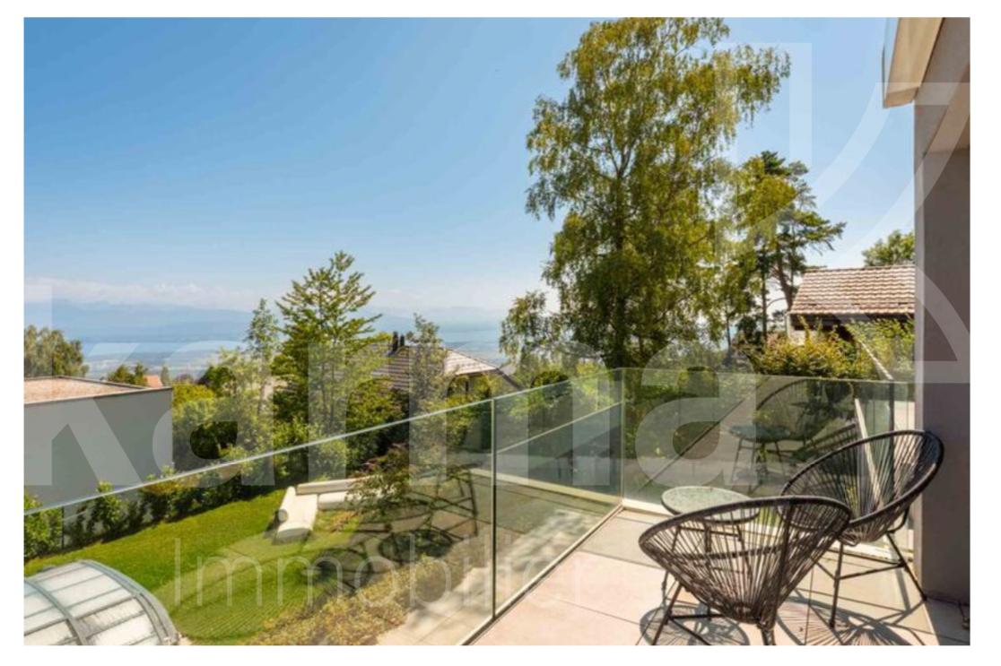 Balkon mit Blick ins Grüne