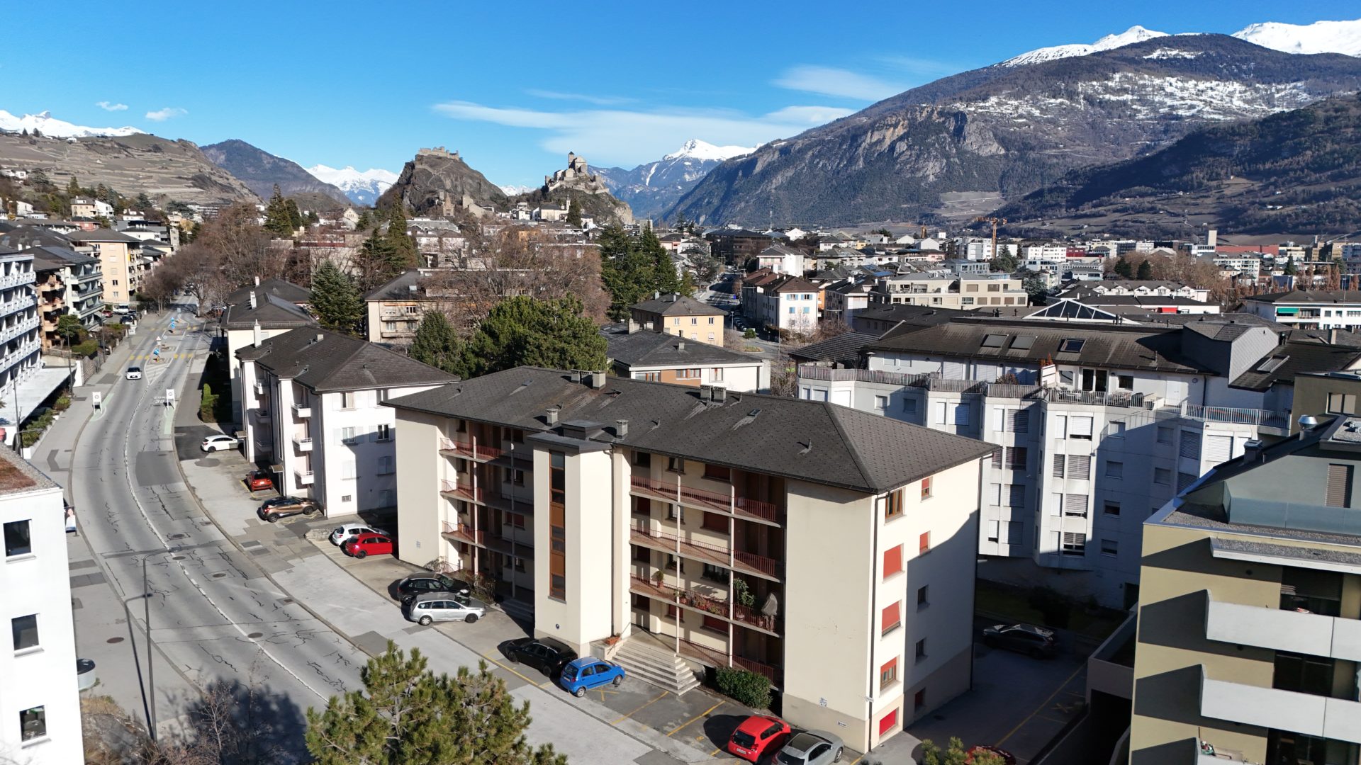 Charmant 3 pièces 1/2 entièrement rénové d’une surface de 83 m2 bruts – SION