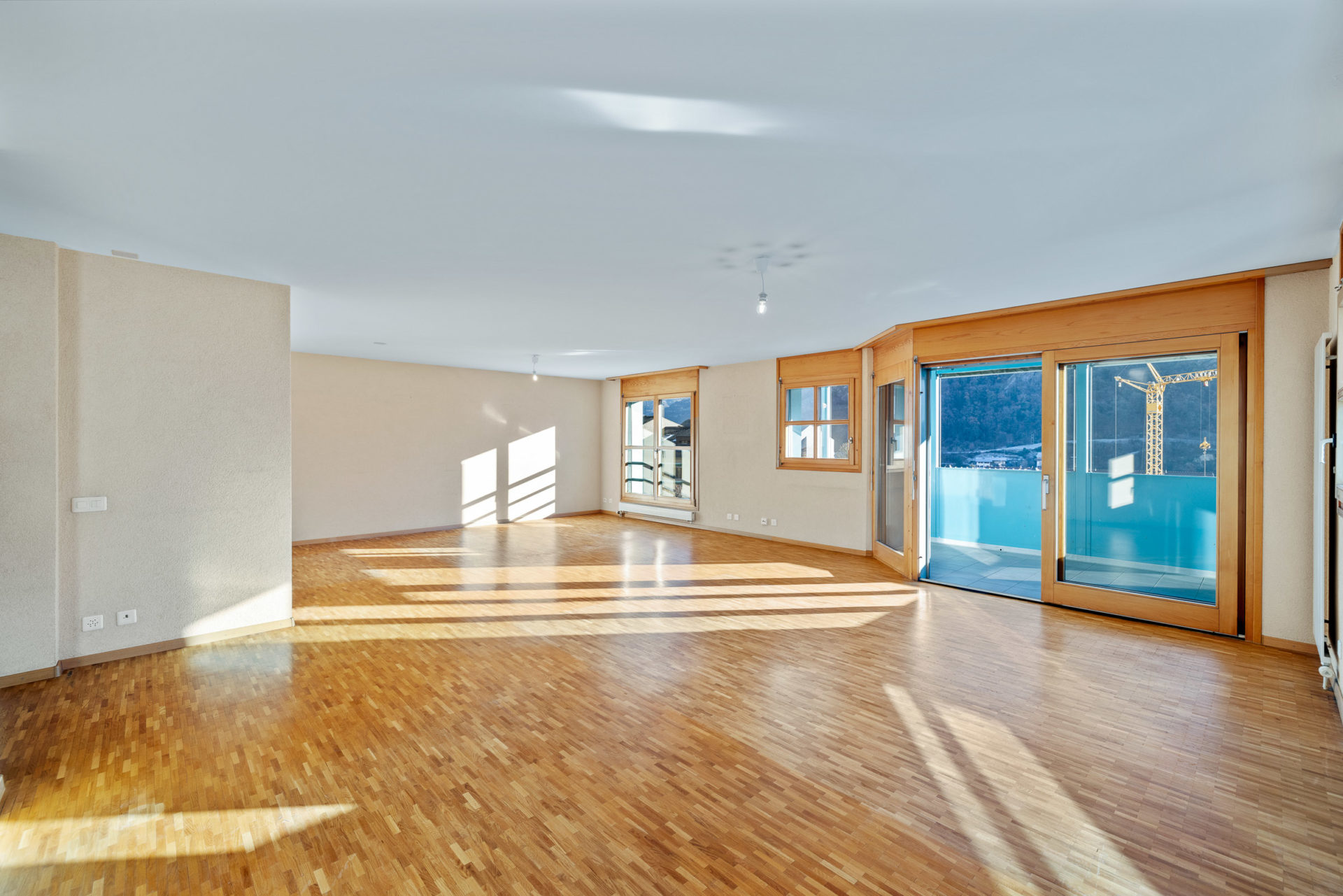 Prächtige 4-Zimmerwohnung mit 1/2 Kreuzung von 153 m2 in Sion – SION