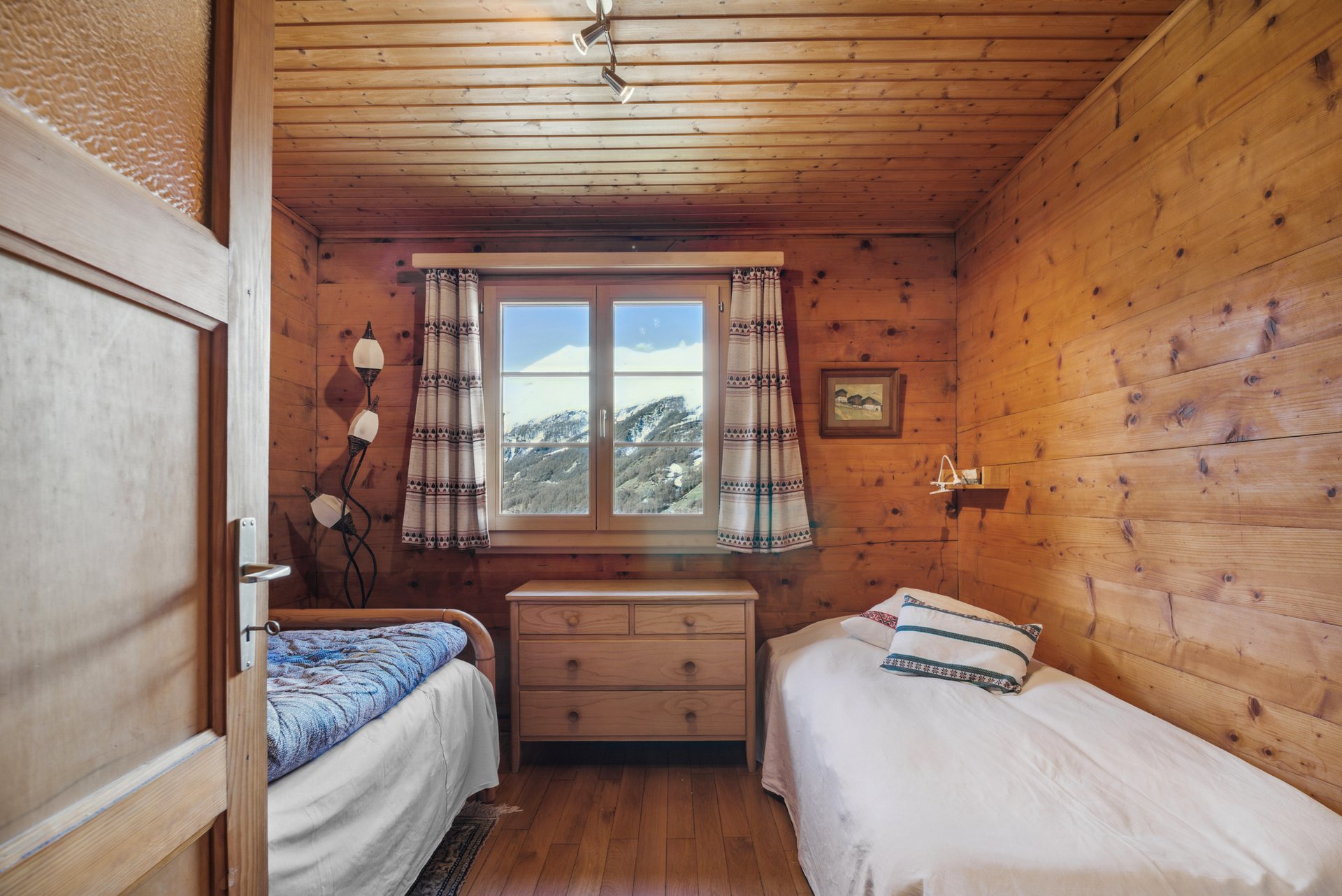 Gemütliches Schlafzimmer im Chalet-Stil