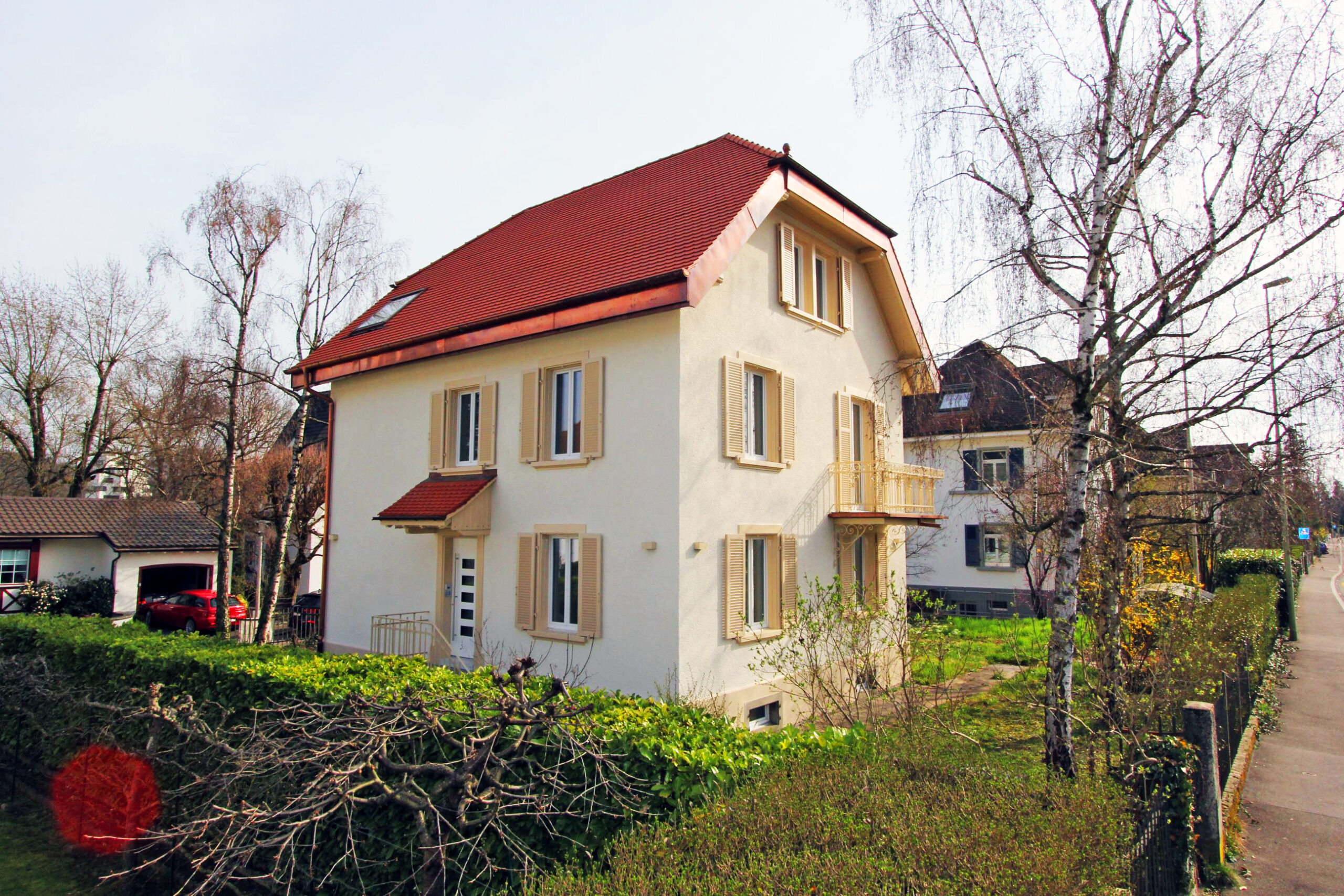 Freistehendes Wohnhaus mit Satteldach