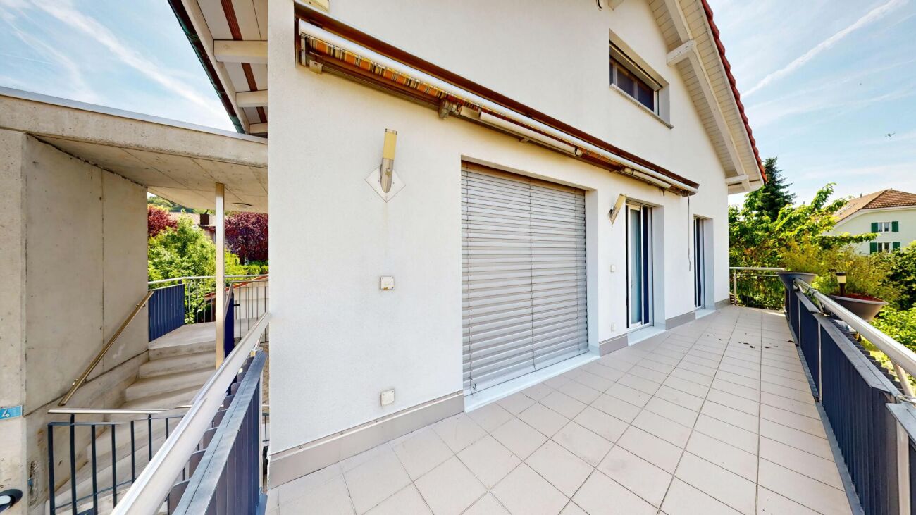 Balkon und Hausfassade