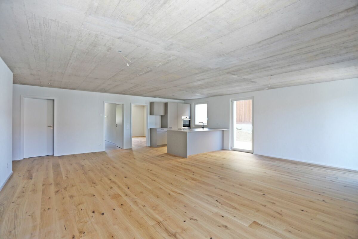 Moderne 3.5-Zimmer-Wohnung mit Gartenanteil in Kümmertshausen - attraktives Renditeobjekt – Kümmertshausen
