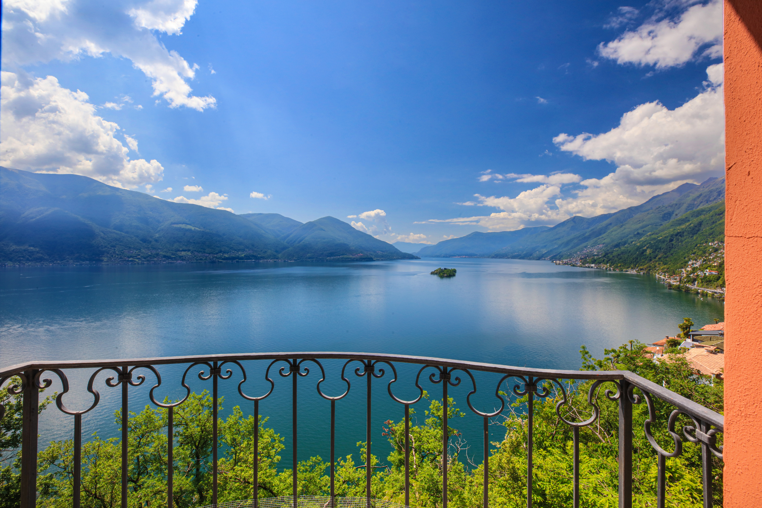 Balkon mit Seeblick