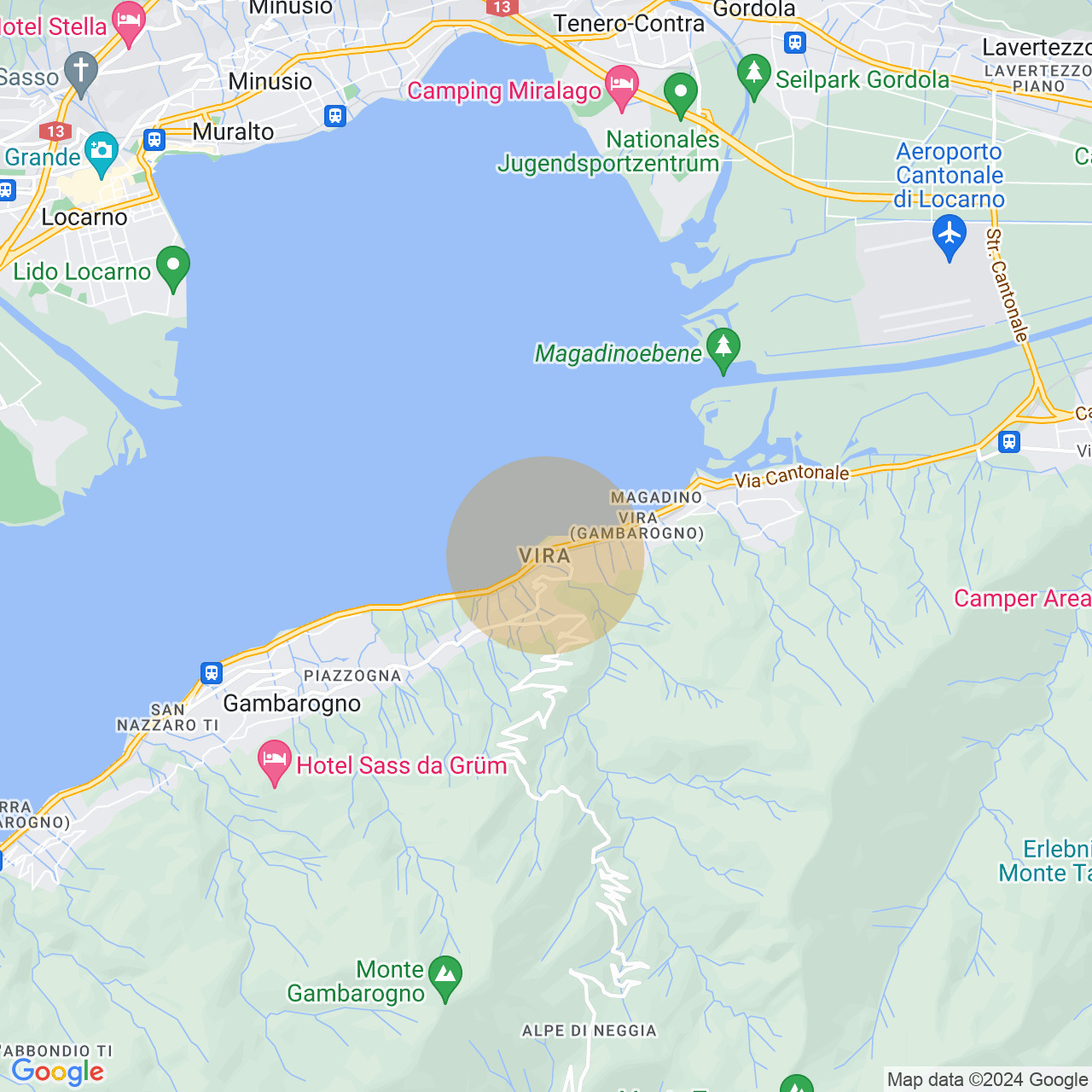 Kartenansicht eines See- und Berggebiets
