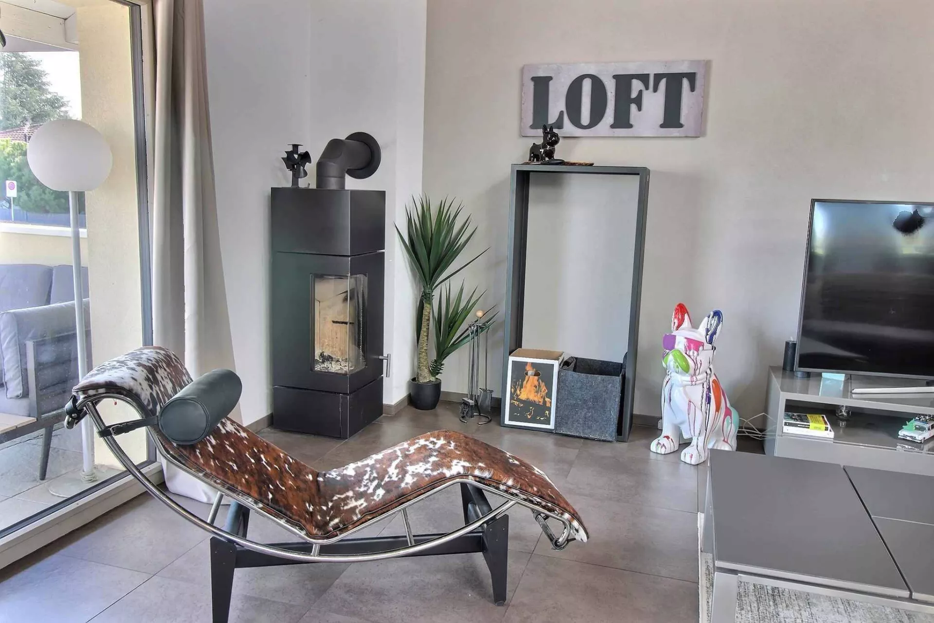 Modernes Loft-Wohnzimmer